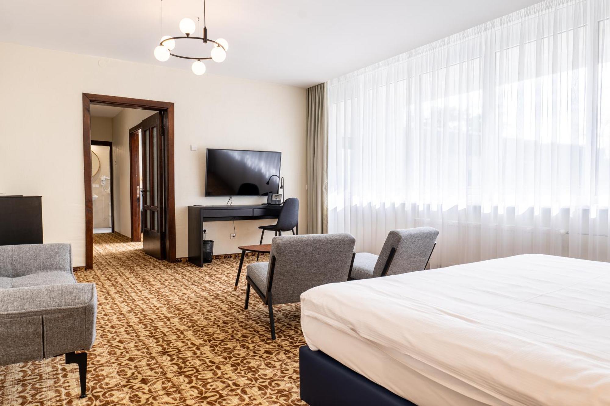 Zilvinas Hotel Palanga Buitenkant foto